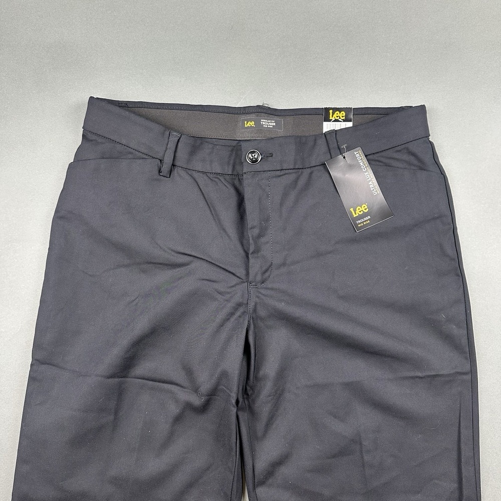 Lee Women's 16 M Ultra Lux with Flex Motion Regular Fit Trouser Pants Black NWT - Picture 2 of 12
